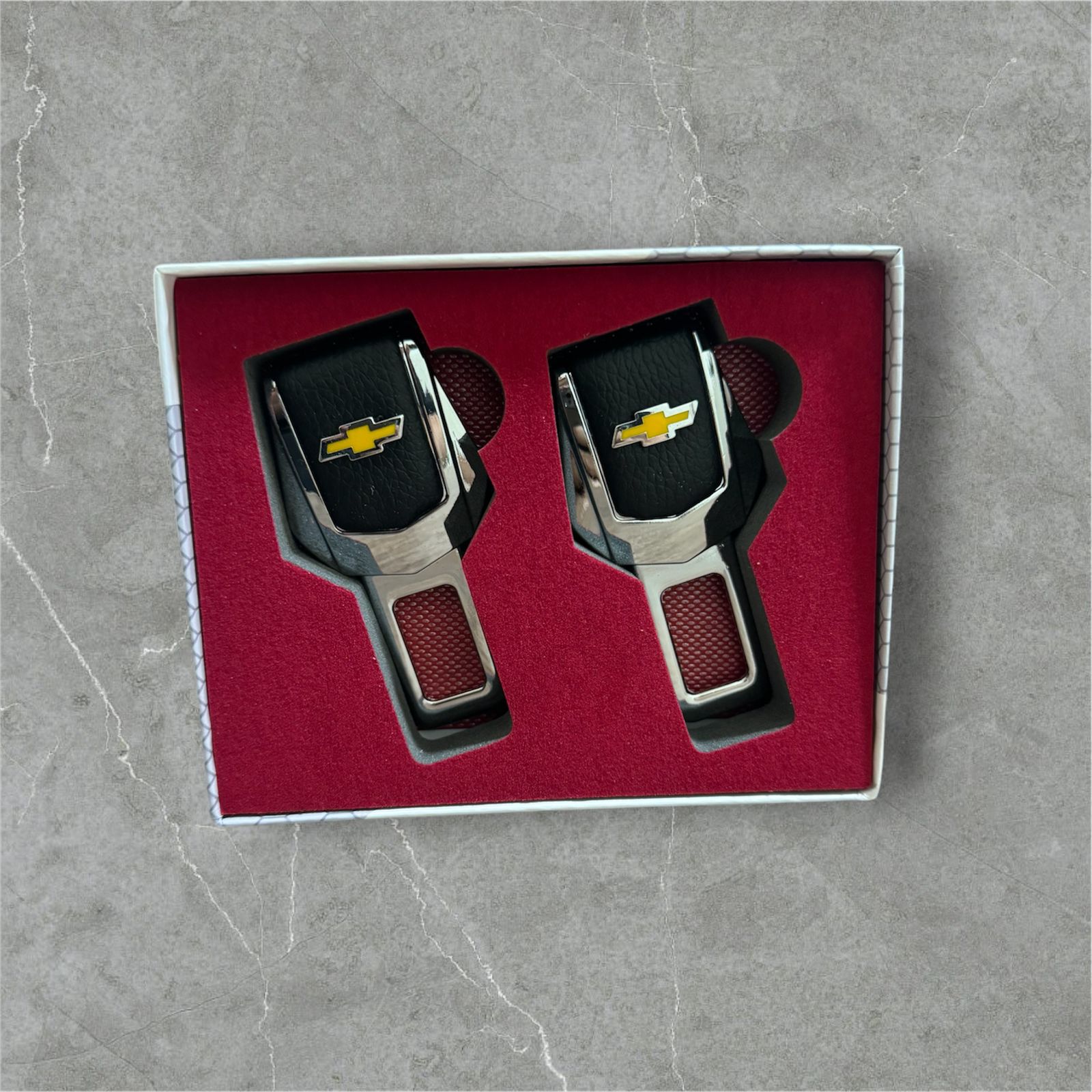 Заглушка ремня безопасности с кожаной вставкой Chevrolet/комплект 2 шт.