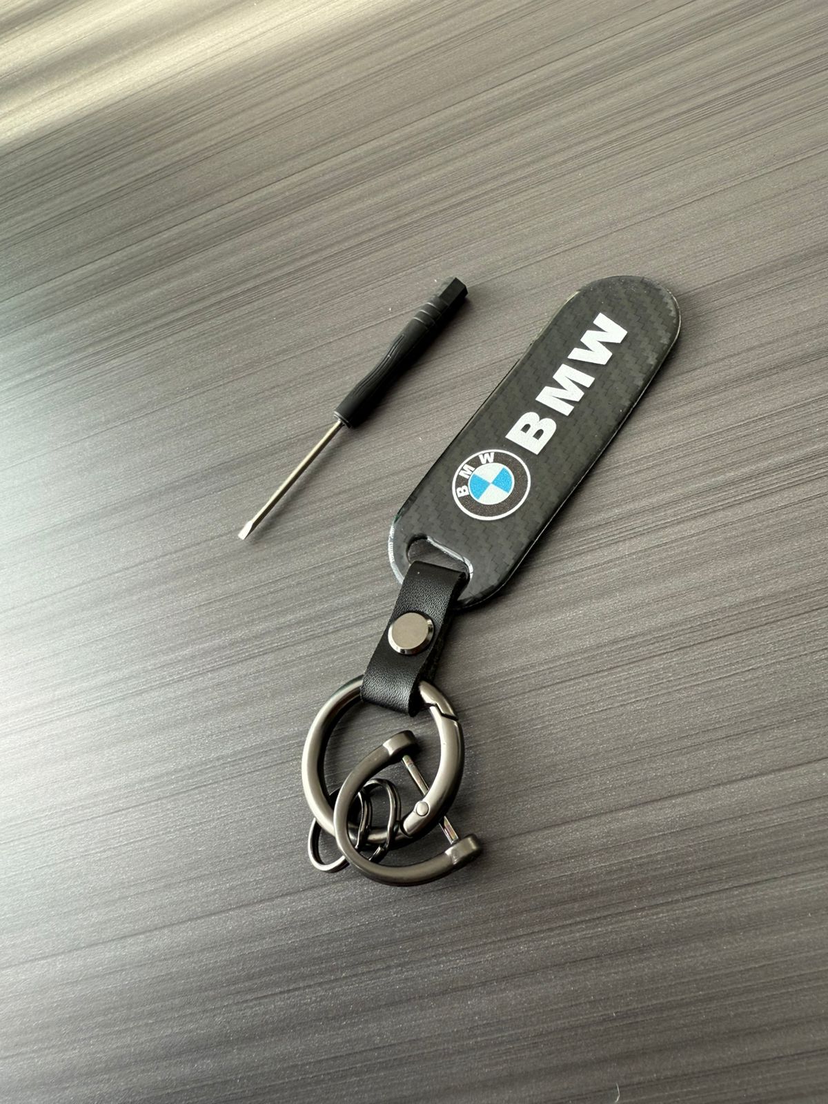 Брелок карбоновый BMW