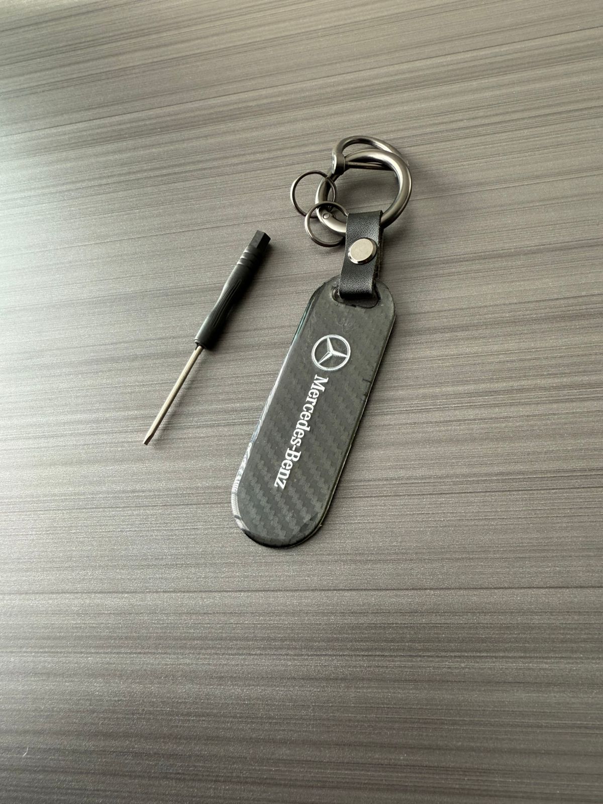 Брелок карбоновый Mercedes-Benz 